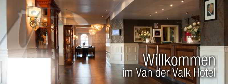 Hotel Moers Van Der Valk Bagian luar foto