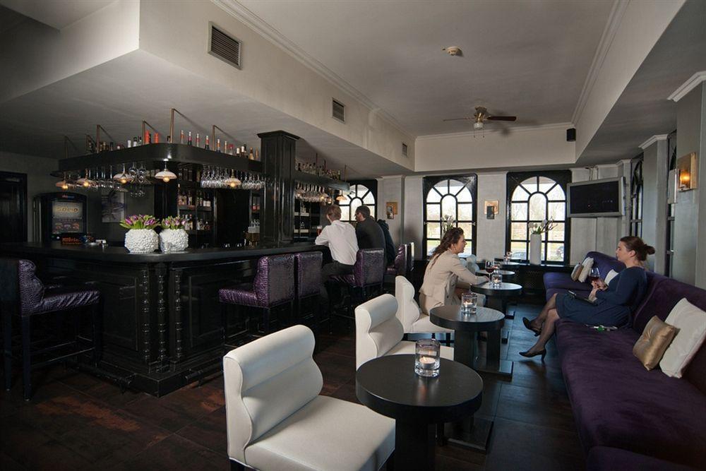 Hotel Moers Van Der Valk Bagian luar foto