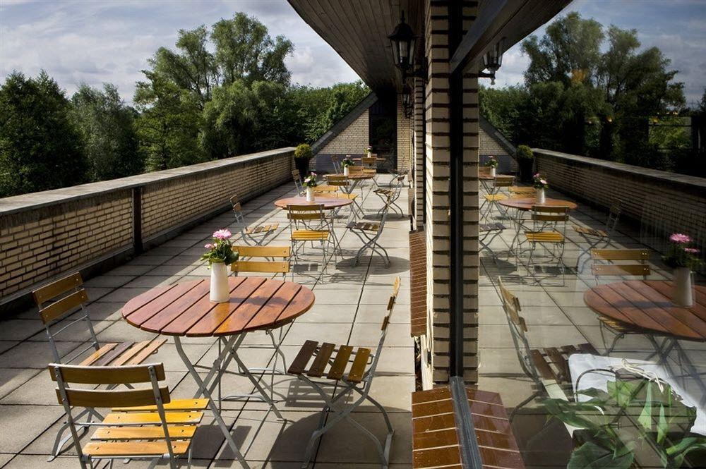 Hotel Moers Van Der Valk Bagian luar foto