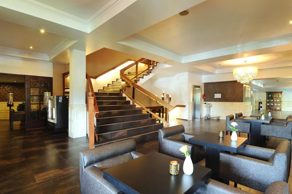 Hotel Moers Van Der Valk Bagian luar foto